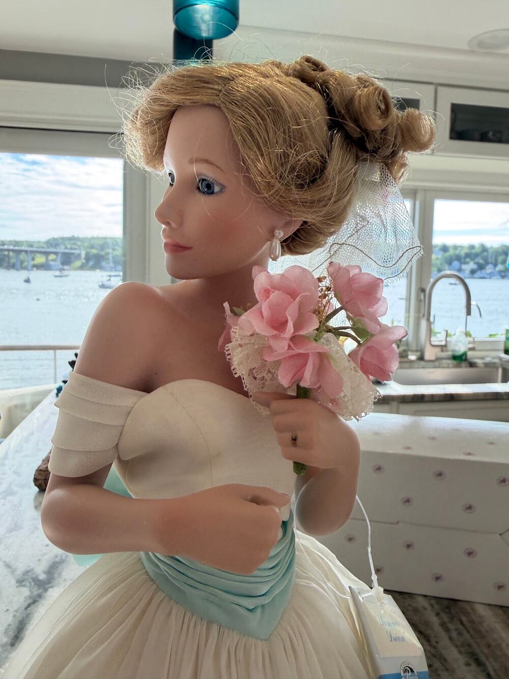 Ashton-Drake‎ Galleries “Summer Dream” Porcelain Bride Doll by Sandra Bilotto